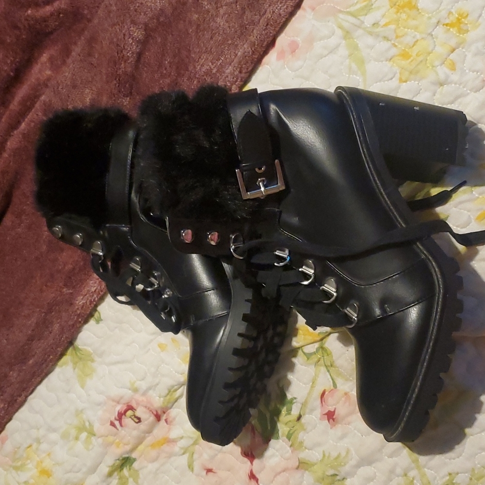 Guess black fur booties size 9.5